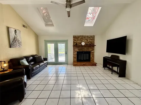 4183 County Road 571 West Columbia TX 77486