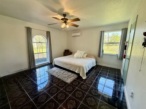 4183 County Road 571 West Columbia TX 77486