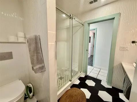 4183 County Road 571 West Columbia TX 77486