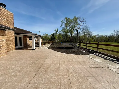 4183 County Road 571 West Columbia TX 77486