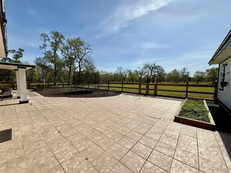 4183 County Road 571 West Columbia TX 77486