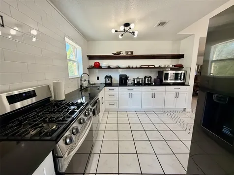 4183 County Road 571 West Columbia TX 77486
