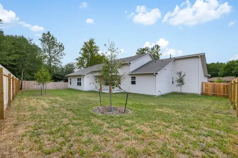 271 S College Street La Grange TX 78945