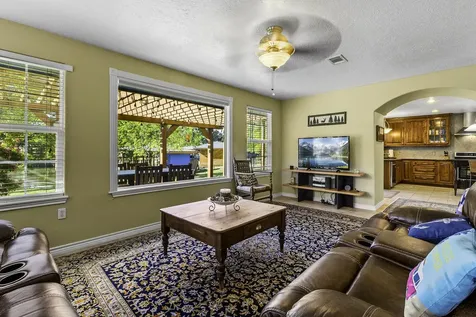 235 South Circle Drive Livingston TX 77351
