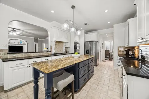 2806 Whispering Fern Court Kingwood TX 77345