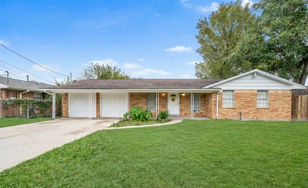 1205 15th Street South Houston TX 77587