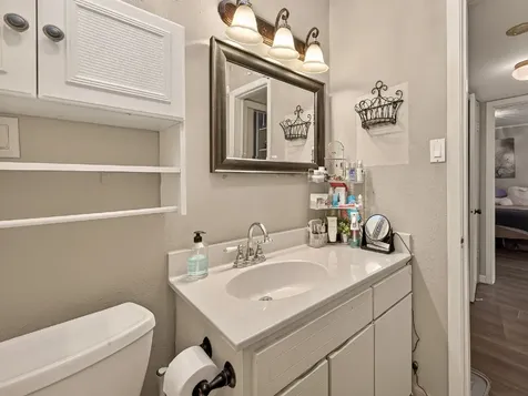 2511 Marilee Ln Unit 4 Houston TX 77057