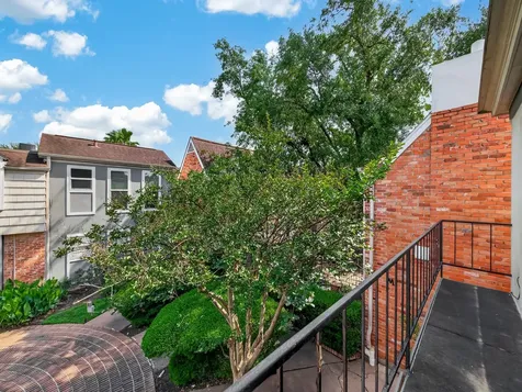 2511 Marilee Ln Unit 4 Houston TX 77057