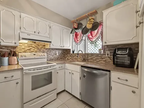 2511 Marilee Ln Unit 4 Houston TX 77057