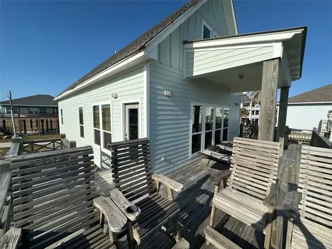 2836 Gulfview Lane Crystal Beach TX 77650