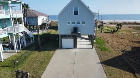 2836 Gulfview Lane Crystal Beach TX 77650