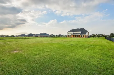 7518 Lake Ivie Needville TX 77461