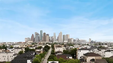 1302 Crocker Street Houston TX 77019