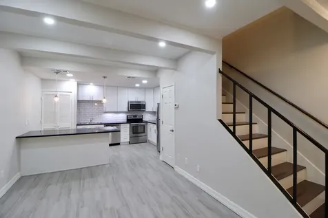 5929 Queensloch Drive 116 Houston TX 77096