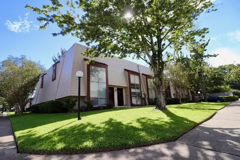 5929 Queensloch Drive 116 Houston TX 77096