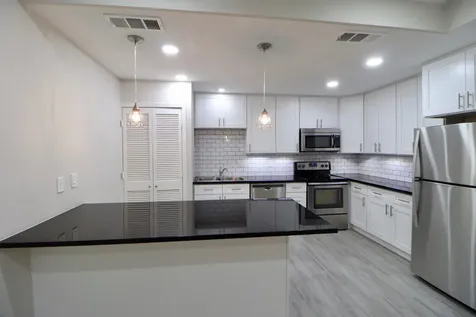 5929 Queensloch Drive 116 Houston TX 77096
