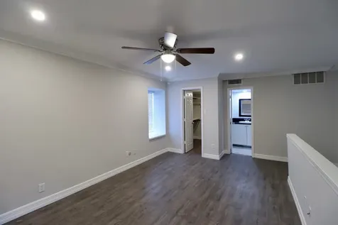 5929 Queensloch Drive 116 Houston TX 77096