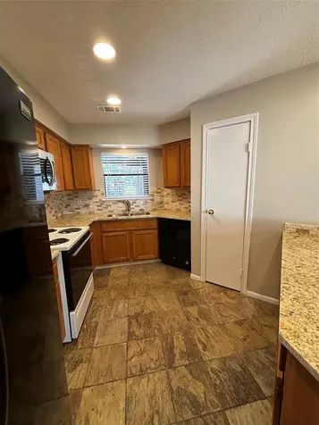 12755 Mill Ridge Drive 309 Cypress TX 77429