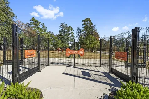 649 Royal Arch Drive Conroe TX 77304