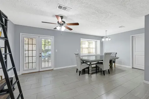 5343 Royal Parkway Friendswood TX 77546