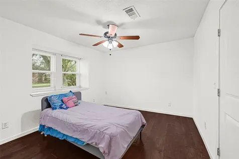 5343 Royal Parkway Friendswood TX 77546