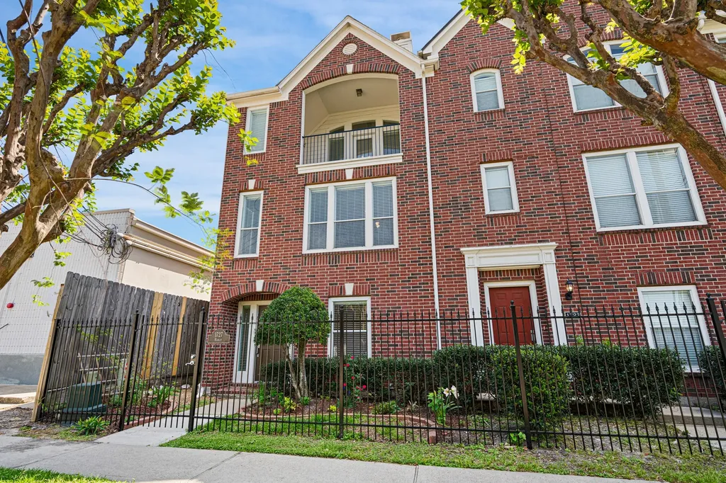 1727 Hadley Street Houston TX 77003