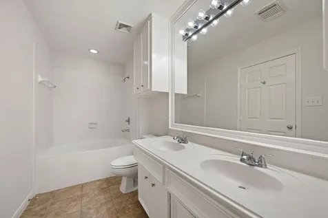 1727 Hadley Street Houston TX 77003