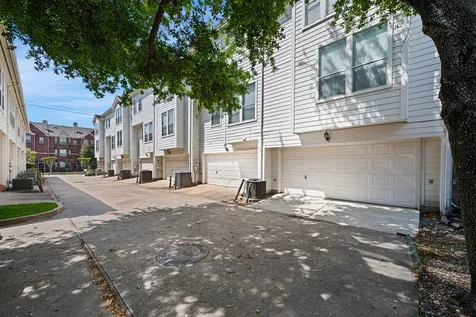 1727 Hadley Street Houston TX 77003
