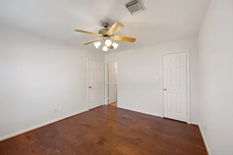 1727 Hadley Street Houston TX 77003
