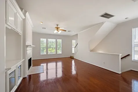 1727 Hadley Street Houston TX 77003