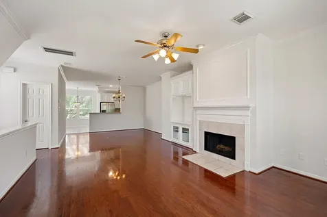 1727 Hadley Street Houston TX 77003