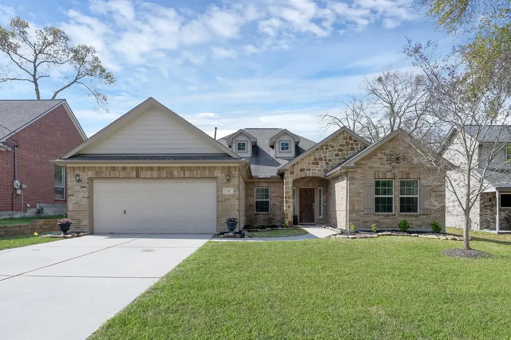 398 Rolling Hills Drive Conroe TX 77304