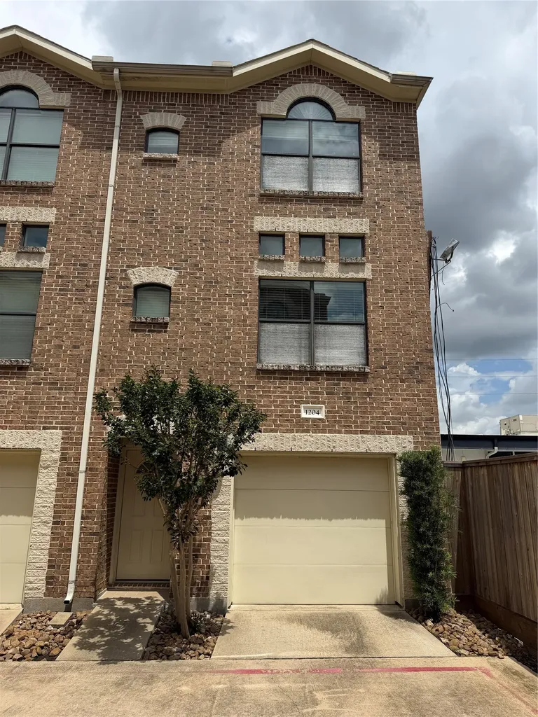 8715 Meadowcroft Drive 1204 Houston TX 77063