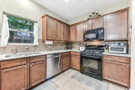 1703 Balsam Spruce Circle Conroe TX 77301