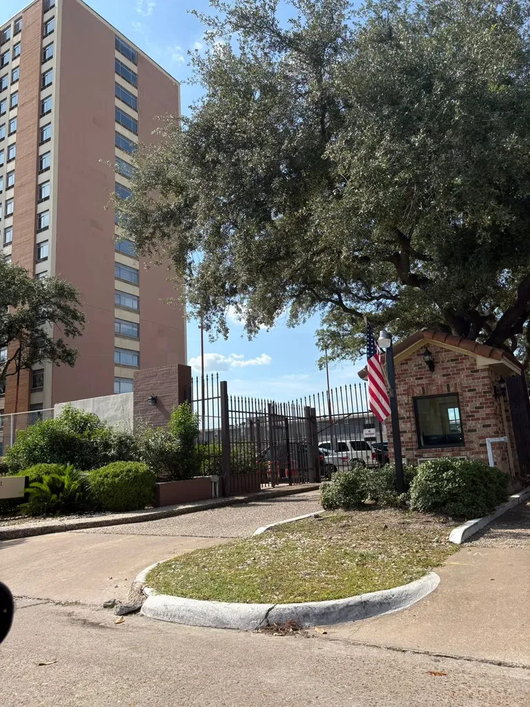 7510 Hornwood Drive 1207 Houston TX 77036