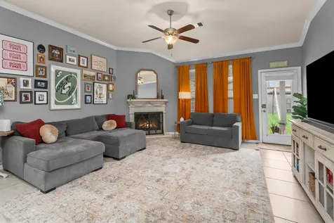 13846 Mckinney Creek Lane Houston TX 77044