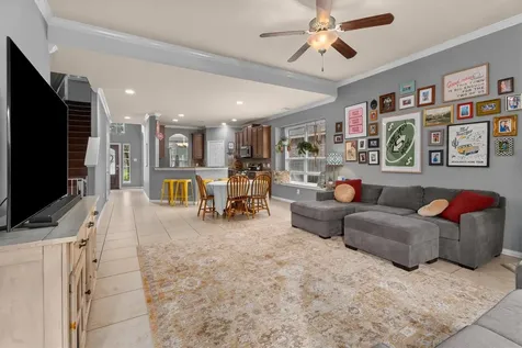 13846 Mckinney Creek Lane Houston TX 77044