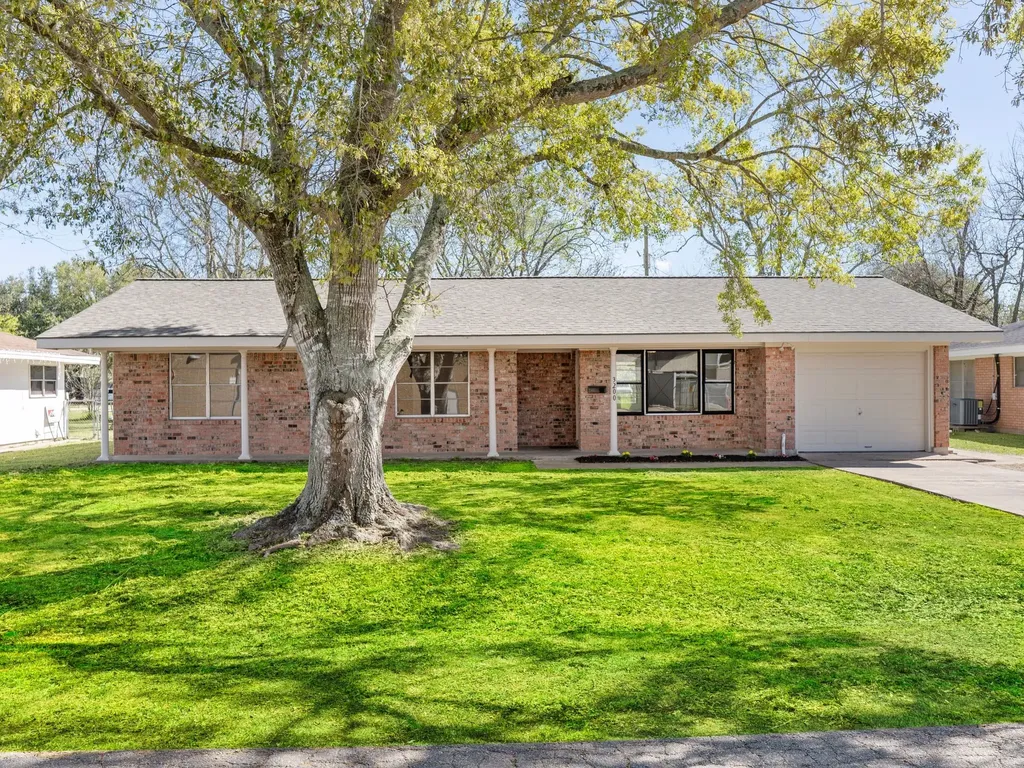 3200 3rd Street Bay City TX 77414