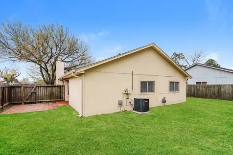 10810 Lakewood Oaks Drive Sugar Land TX 77498