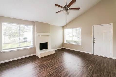 10810 Lakewood Oaks Drive Sugar Land TX 77498