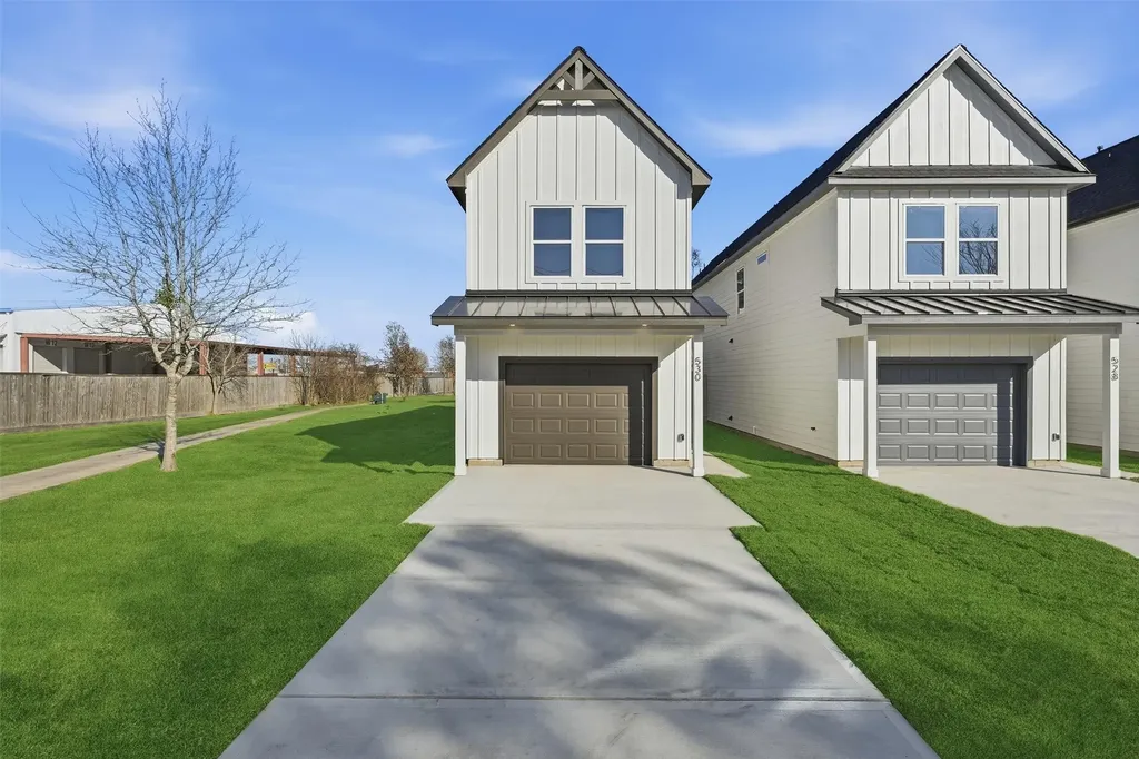 530 N 4th Street La Porte TX 77571