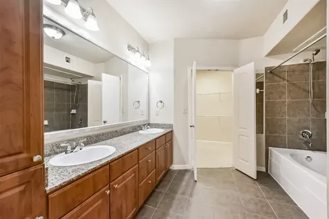 1711 Old Spanish Trail 345 Houston TX 77054