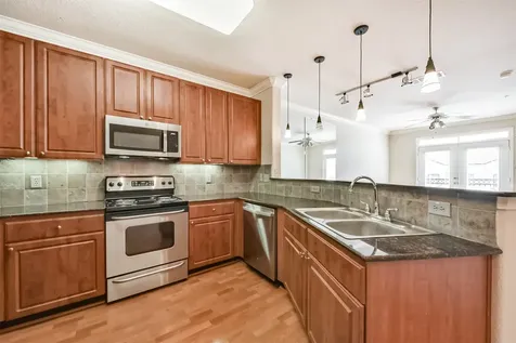 1711 Old Spanish Trail 345 Houston TX 77054