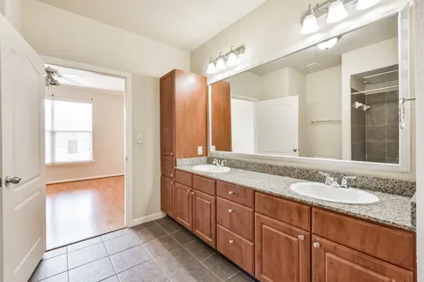 1711 Old Spanish Trail 345 Houston TX 77054