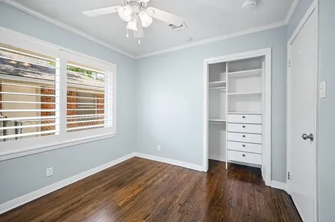 4717 Chrystell Lane Houston TX 77092