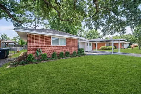4717 Chrystell Lane Houston TX 77092