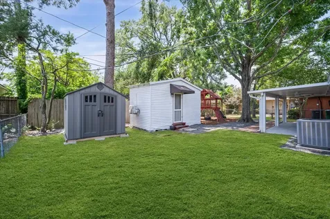 4717 Chrystell Lane Houston TX 77092