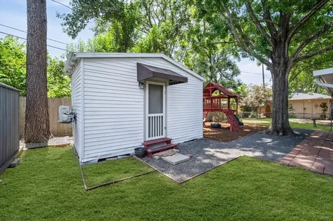 4717 Chrystell Lane Houston TX 77092