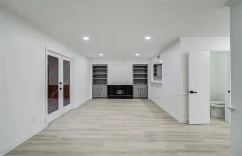 1888 Saxony Lane Houston TX 77058
