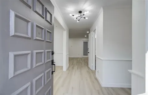 1888 Saxony Lane Houston TX 77058